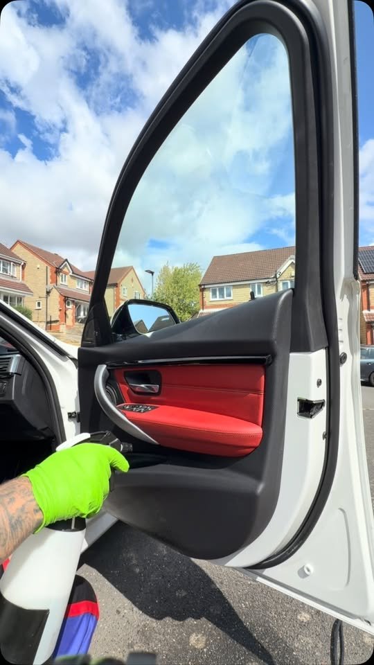 Clean vehicle cabin