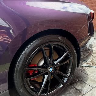 Detailed alloy wheel